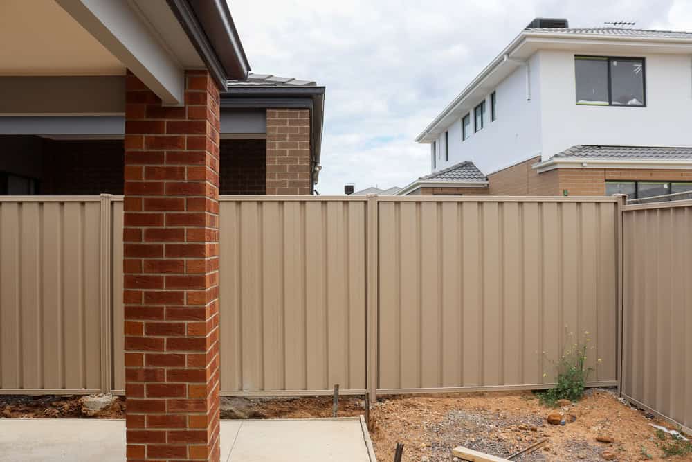 What Are My Rights When My Neighbor Owns the Wall I Want to Paint Ipswich?
